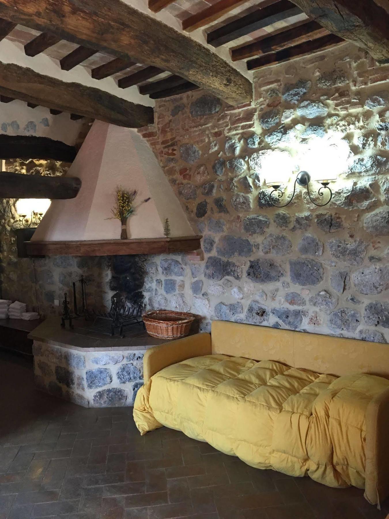 La Vecchia Corte San Gimignano Ngoại thất bức ảnh